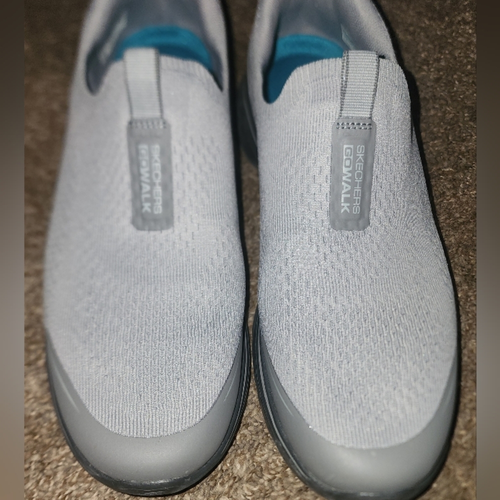 Mens's Skechers GOwalk Light Gray Slip-On Sneakers